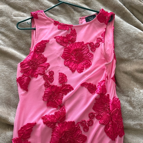 Elegant Pink Floral Maxi Dress - Picture 5 of 5